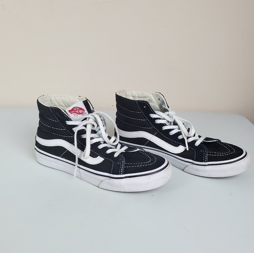 VANS HI TOP sneakers black and white